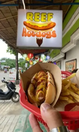 Reefhotdogs combo meal